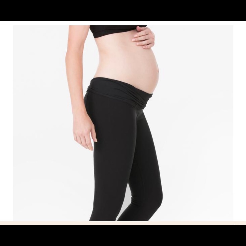Motherhood Maternity workout Capri - Picture 3 of 14